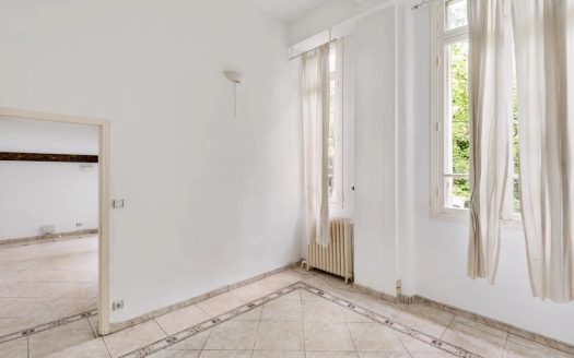 Commerce – 67m² – Paris 8ème