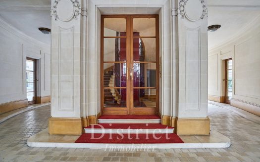 Autres – 8m² – Paris 8ème